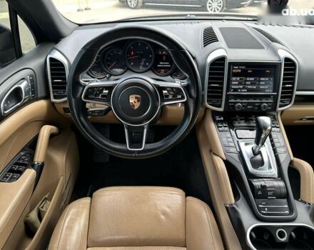 Порше Каен, объемом двигателя 3 л и пробегом 313 тыс. км за 31999 $, фото 27 на Automoto.ua