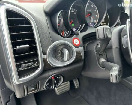 Порше Каен, объемом двигателя 3.6 л и пробегом 62 тыс. км за 29999 $, фото 11 на Automoto.ua
