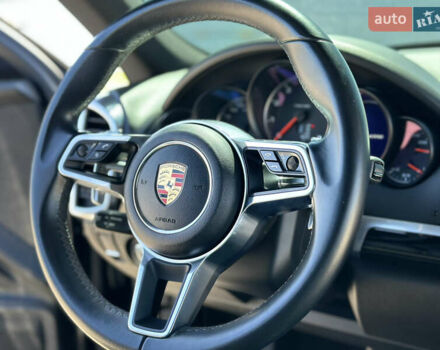 Порше Каен, объемом двигателя 3.6 л и пробегом 103 тыс. км за 35900 $, фото 6 на Automoto.ua