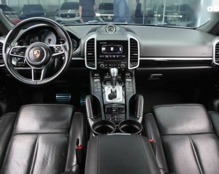 Порше Каен, объемом двигателя 0 л и пробегом 138 тыс. км за 29900 $, фото 13 на Automoto.ua