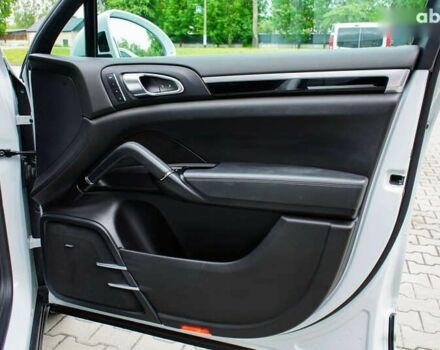 Порше Каен, объемом двигателя 3.6 л и пробегом 124 тыс. км за 28700 $, фото 26 на Automoto.ua