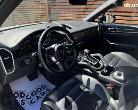 Порше Каен, объемом двигателя 3 л и пробегом 58 тыс. км за 58000 $, фото 21 на Automoto.ua