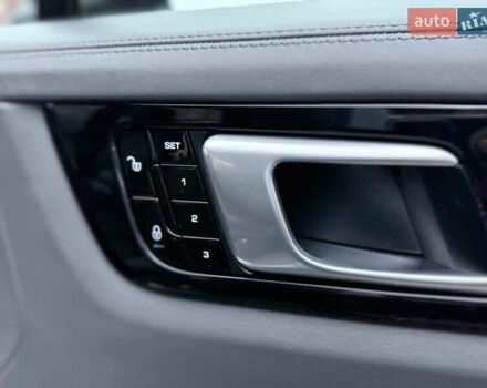 Порше Каен, объемом двигателя 2.89 л и пробегом 72 тыс. км за 64000 $, фото 31 на Automoto.ua