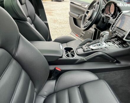 Порше Cayenne, об'ємом двигуна 4.16 л та пробігом 56 тис. км за 73815 $, фото 16 на Automoto.ua