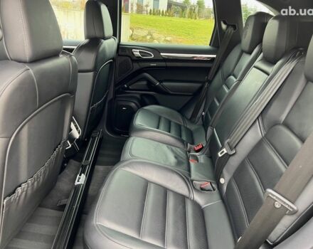 Порше Cayenne, об'ємом двигуна 4.16 л та пробігом 56 тис. км за 73815 $, фото 5 на Automoto.ua