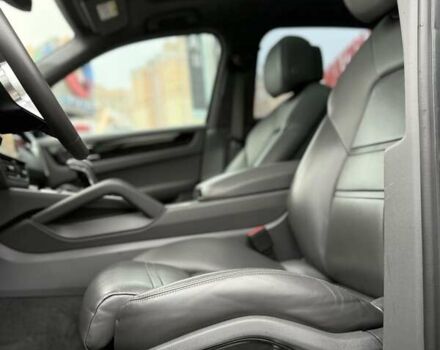 Порше Каен, объемом двигателя 2.89 л и пробегом 72 тыс. км за 64000 $, фото 34 на Automoto.ua