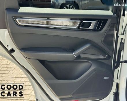 Порше Каен, объемом двигателя 3 л и пробегом 58 тыс. км за 58000 $, фото 23 на Automoto.ua