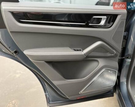 Порше Каен, объемом двигателя 2.89 л и пробегом 72 тыс. км за 64000 $, фото 22 на Automoto.ua