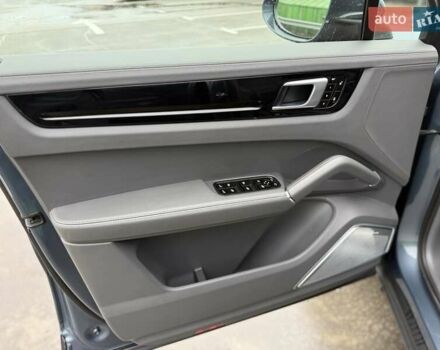 Порше Каен, объемом двигателя 2.89 л и пробегом 72 тыс. км за 64000 $, фото 19 на Automoto.ua