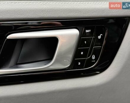 Порше Каен, объемом двигателя 2.89 л и пробегом 72 тыс. км за 64000 $, фото 21 на Automoto.ua