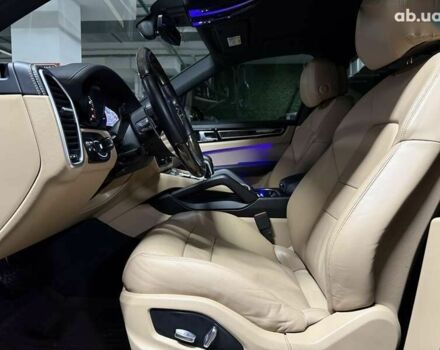 Порше Каен, объемом двигателя 3 л и пробегом 83 тыс. км за 57900 $, фото 28 на Automoto.ua