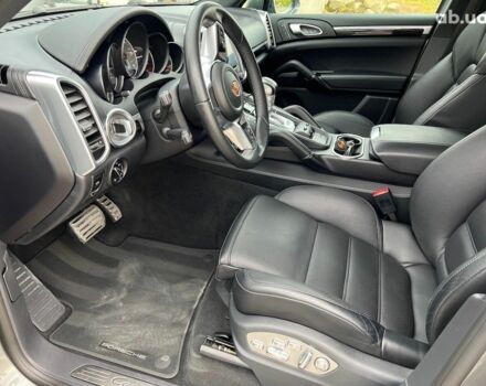 Порше Cayenne, об'ємом двигуна 4.16 л та пробігом 56 тис. км за 73815 $, фото 7 на Automoto.ua