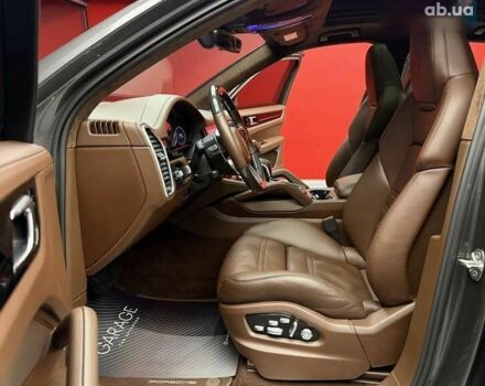 Порше Cayenne, об'ємом двигуна 3 л та пробігом 88 тис. км за 63900 $, фото 26 на Automoto.ua