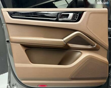 Порше Cayenne, об'ємом двигуна 3 л та пробігом 88 тис. км за 63900 $, фото 24 на Automoto.ua