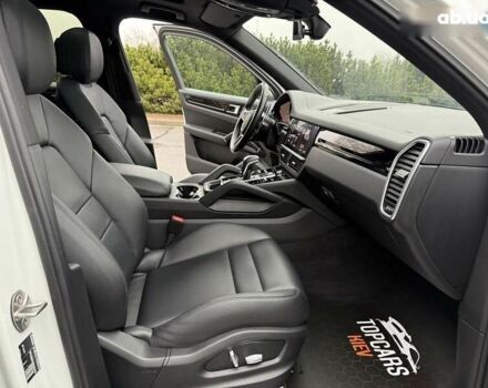Порше Каен, объемом двигателя 3 л и пробегом 79 тыс. км за 52990 $, фото 26 на Automoto.ua