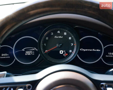 Порше Каен, объемом двигателя 4 л и пробегом 58 тыс. км за 81000 $, фото 34 на Automoto.ua