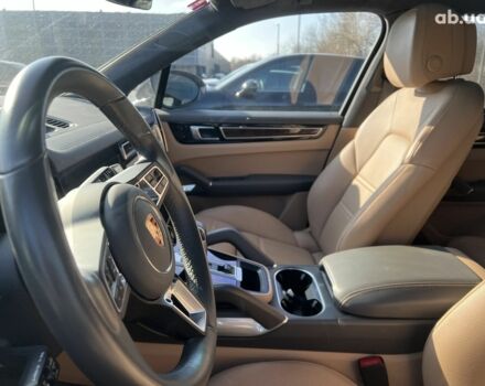 Порше Каен, объемом двигателя 4 л и пробегом 20 тыс. км за 168345 $, фото 30 на Automoto.ua