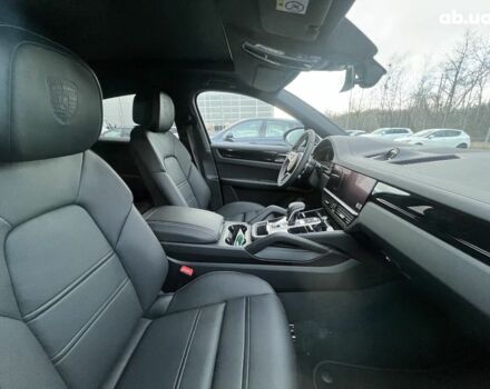 Порше Каен, объемом двигателя 3 л и пробегом 9 тыс. км за 136828 $, фото 7 на Automoto.ua