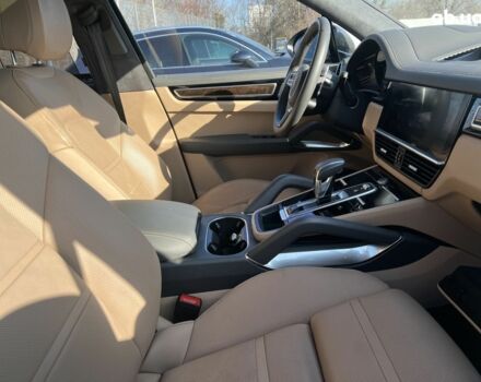 Порше Каен, объемом двигателя 4 л и пробегом 20 тыс. км за 168345 $, фото 23 на Automoto.ua