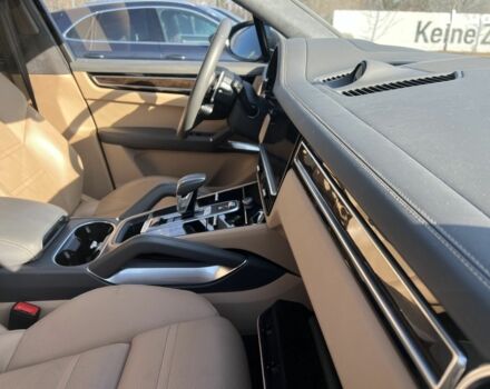 Порше Каен, объемом двигателя 4 л и пробегом 20 тыс. км за 168345 $, фото 27 на Automoto.ua