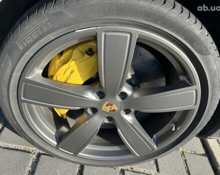 Порше Каен, объемом двигателя 4 л и пробегом 20 тыс. км за 168345 $, фото 31 на Automoto.ua