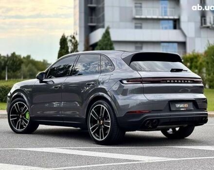 Порше Каен, объемом двигателя 0 л и пробегом 8 тыс. км за 145000 $, фото 5 на Automoto.ua