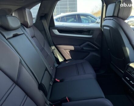 Порше Каен, объемом двигателя 3 л и пробегом 1 тыс. км за 130851 $, фото 3 на Automoto.ua