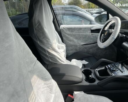 Порше Каен, объемом двигателя 3 л и пробегом 0 тыс. км за 148240 $, фото 33 на Automoto.ua
