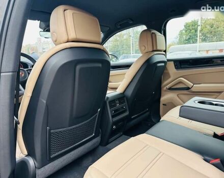 Порше Cayenne, об'ємом двигуна 3 л та пробігом 1 тис. км за 131500 $, фото 23 на Automoto.ua