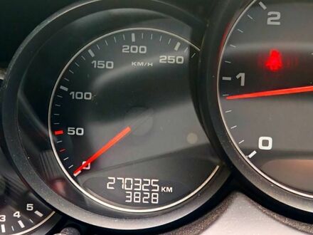 Порше Cayenne, об'ємом двигуна 3 л та пробігом 270 тис. км за 20000 $, фото 1 на Automoto.ua
