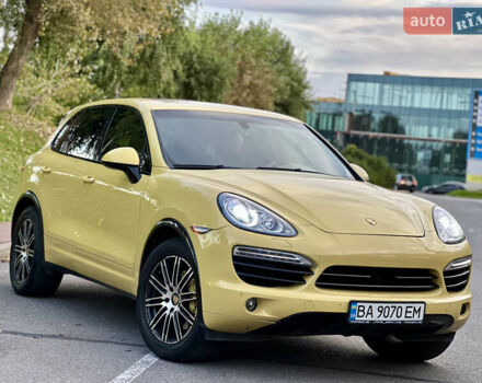 Жовтий Порше Cayenne, об'ємом двигуна 3 л та пробігом 220 тис. км за 13500 $, фото 5 на Automoto.ua