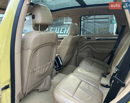 Жовтий Порше Cayenne, об'ємом двигуна 3 л та пробігом 220 тис. км за 13500 $, фото 35 на Automoto.ua