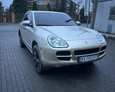 Желтый Порше Каен, объемом двигателя 4.51 л и пробегом 232 тыс. км за 10500 $, фото 1 на Automoto.ua