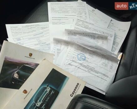 Серый Порше Каен, объемом двигателя 4.5 л и пробегом 212 тыс. км за 11500 $, фото 45 на Automoto.ua
