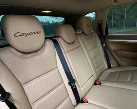 Сірий Порше Cayenne, об'ємом двигуна 4.5 л та пробігом 210 тис. км за 7500 $, фото 18 на Automoto.ua