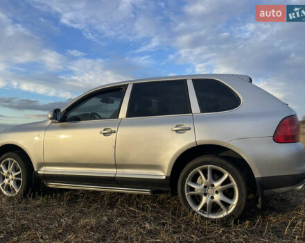 Серый Порше Каен, объемом двигателя 4.5 л и пробегом 265 тыс. км за 9000 $, фото 36 на Automoto.ua