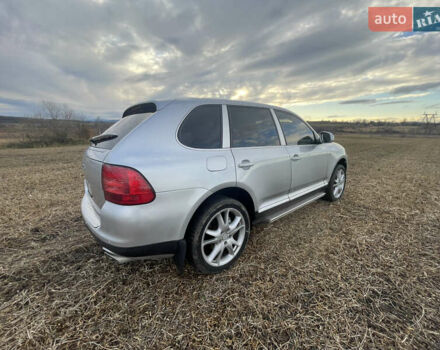 Серый Порше Каен, объемом двигателя 4.5 л и пробегом 265 тыс. км за 9000 $, фото 25 на Automoto.ua