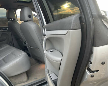 Серый Порше Каен, объемом двигателя 4.5 л и пробегом 265 тыс. км за 9000 $, фото 47 на Automoto.ua