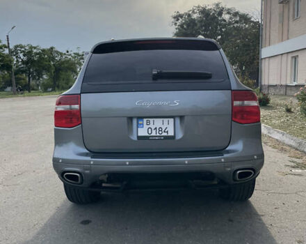 Сірий Порше Cayenne, об'ємом двигуна 4.51 л та пробігом 290 тис. км за 9500 $, фото 6 на Automoto.ua