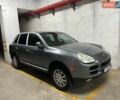 Сірий Порше Cayenne, об'ємом двигуна 3.2 л та пробігом 280 тис. км за 5555 $, фото 1 на Automoto.ua