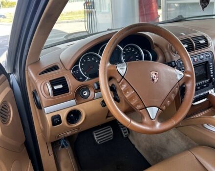 Серый Порше Каен, объемом двигателя 4.5 л и пробегом 200 тыс. км за 3315 $, фото 1 на Automoto.ua