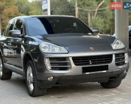 Сірий Порше Cayenne, об'ємом двигуна 3.6 л та пробігом 137 тис. км за 12500 $, фото 3 на Automoto.ua