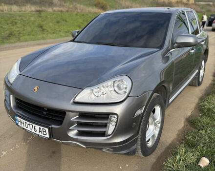 Сірий Порше Cayenne, об'ємом двигуна 4.8 л та пробігом 240 тис. км за 9300 $, фото 3 на Automoto.ua