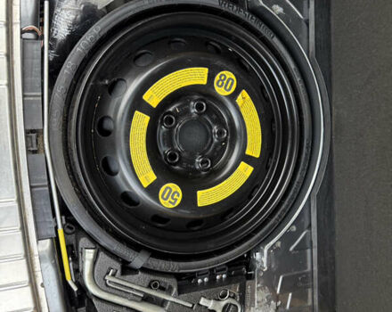 Сірий Порше Cayenne, об'ємом двигуна 4.8 л та пробігом 240 тис. км за 9300 $, фото 22 на Automoto.ua