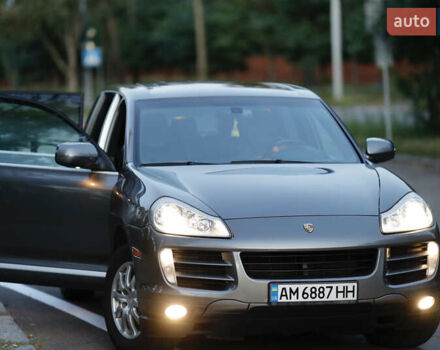 Сірий Порше Cayenne, об'ємом двигуна 3.6 л та пробігом 190 тис. км за 12000 $, фото 3 на Automoto.ua
