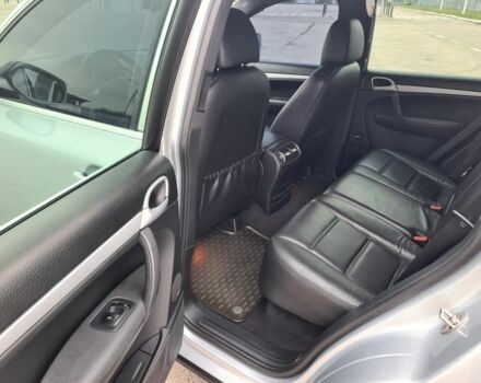 Сірий Порше Cayenne, об'ємом двигуна 3.6 л та пробігом 140 тис. км за 15607 $, фото 11 на Automoto.ua