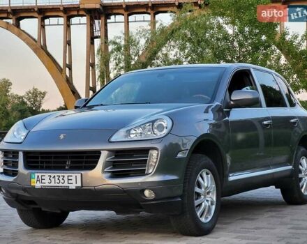 Сірий Порше Cayenne, об'ємом двигуна 3.6 л та пробігом 290 тис. км за 10500 $, фото 1 на Automoto.ua