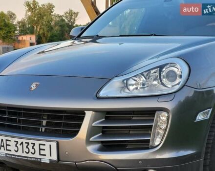 Сірий Порше Cayenne, об'ємом двигуна 3.6 л та пробігом 290 тис. км за 10500 $, фото 6 на Automoto.ua
