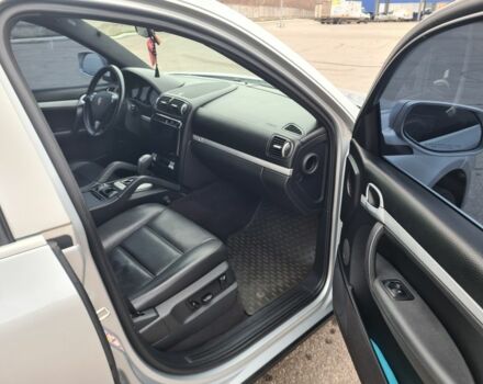 Сірий Порше Cayenne, об'ємом двигуна 3.6 л та пробігом 140 тис. км за 15607 $, фото 9 на Automoto.ua
