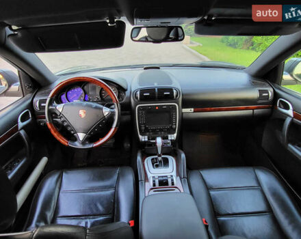 Сірий Порше Cayenne, об'ємом двигуна 3.6 л та пробігом 290 тис. км за 10500 $, фото 15 на Automoto.ua